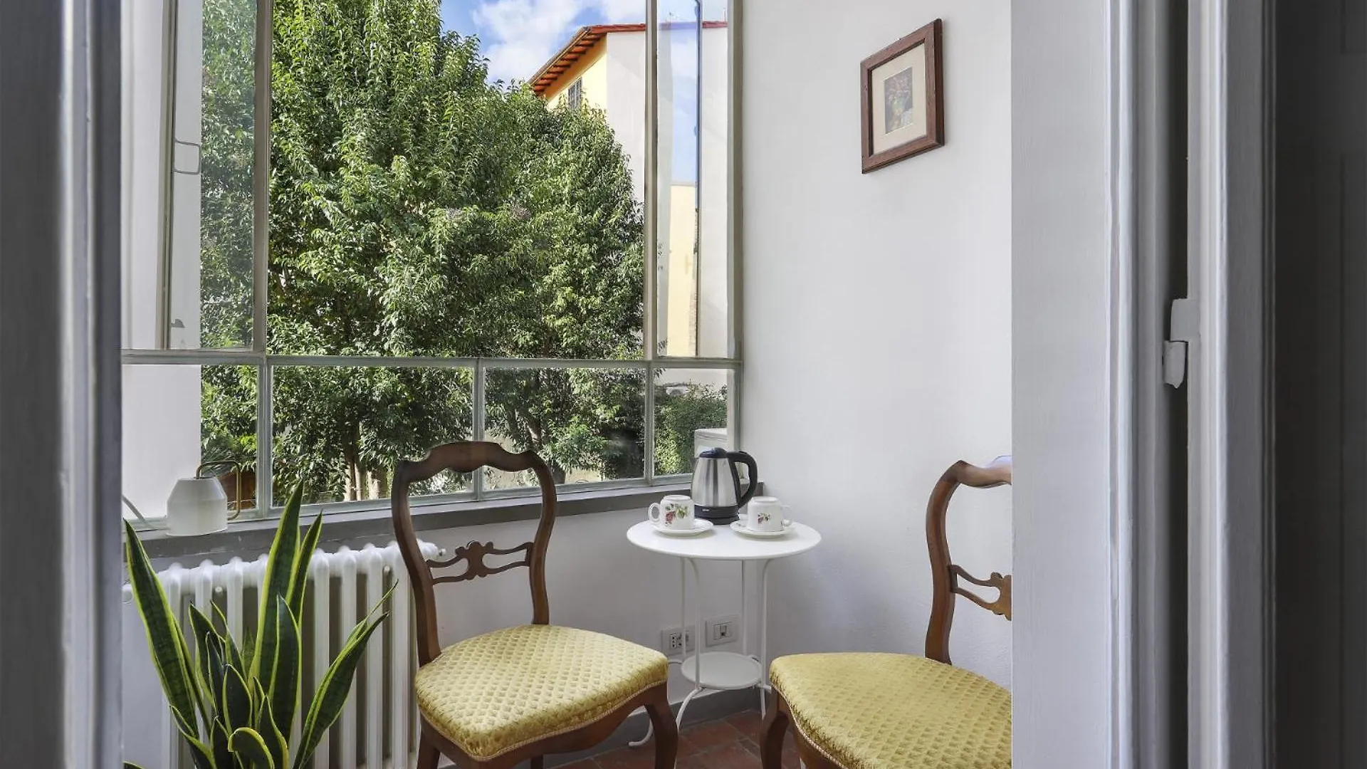Family Apartment In Oltrarno Florence
