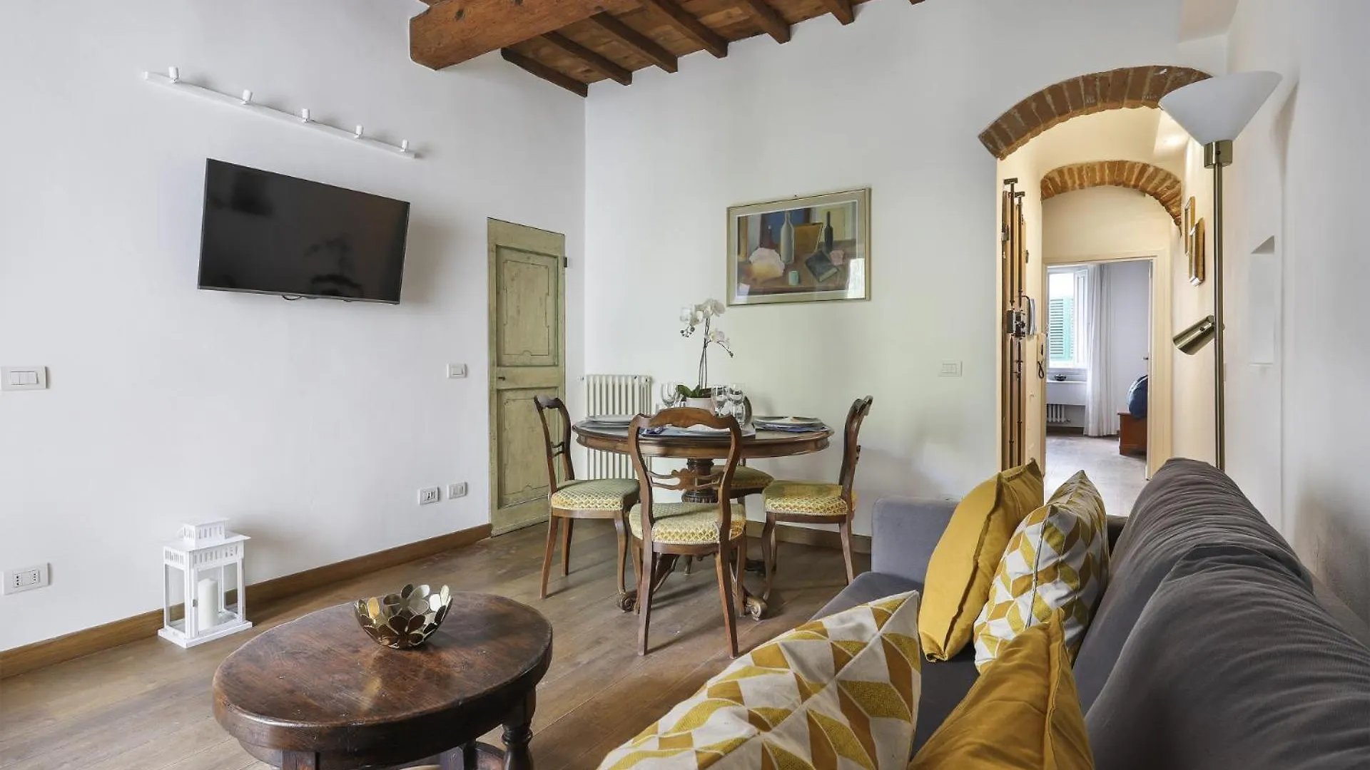 Family Apartment In Oltrarno Florence