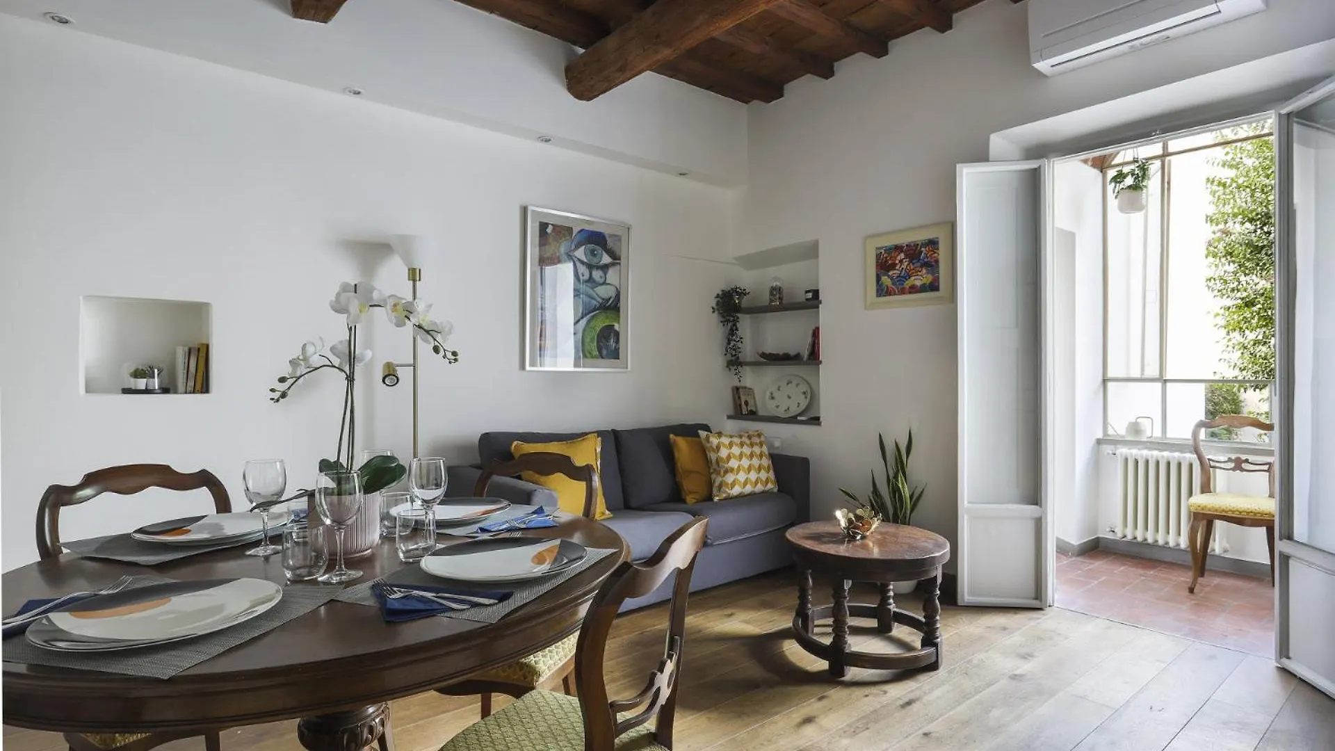 Family Apartment In Oltrarno Florenz Italien